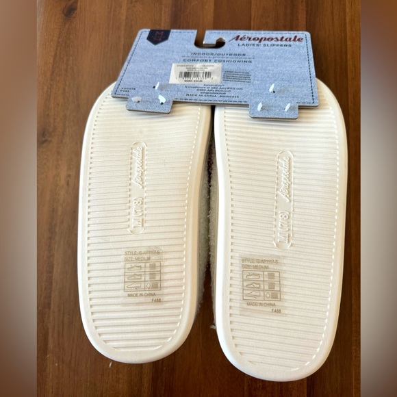 Aeropostale Checkerboard Cozy Slippers - Picture 6 of 7